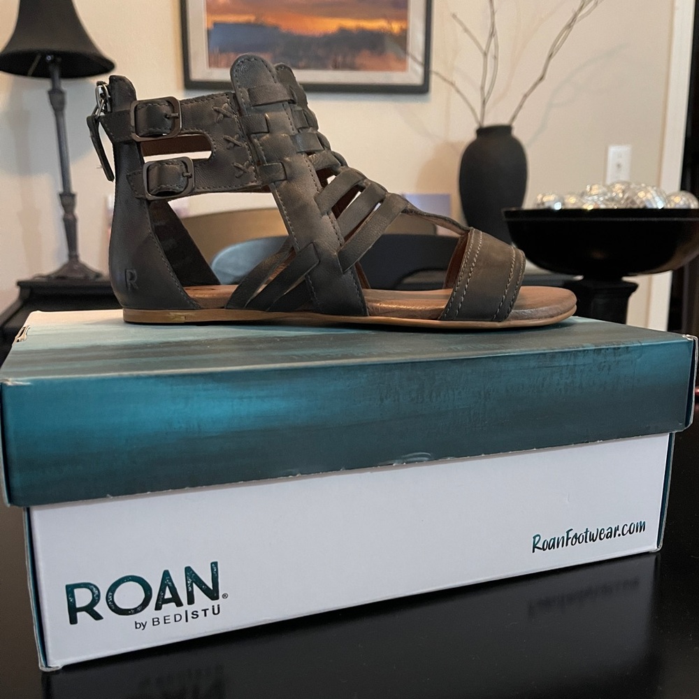 ROAN by BED|STU Sandals